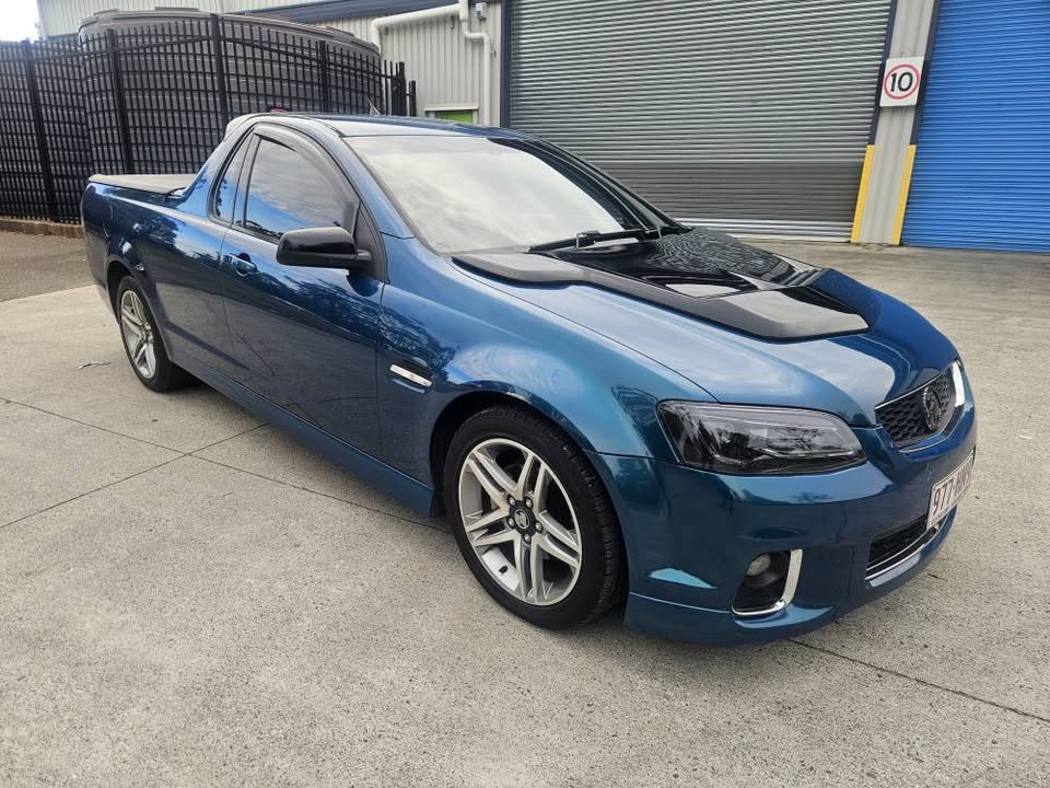 2012 Holden commodore veii sv6 manual ute 2.jpg